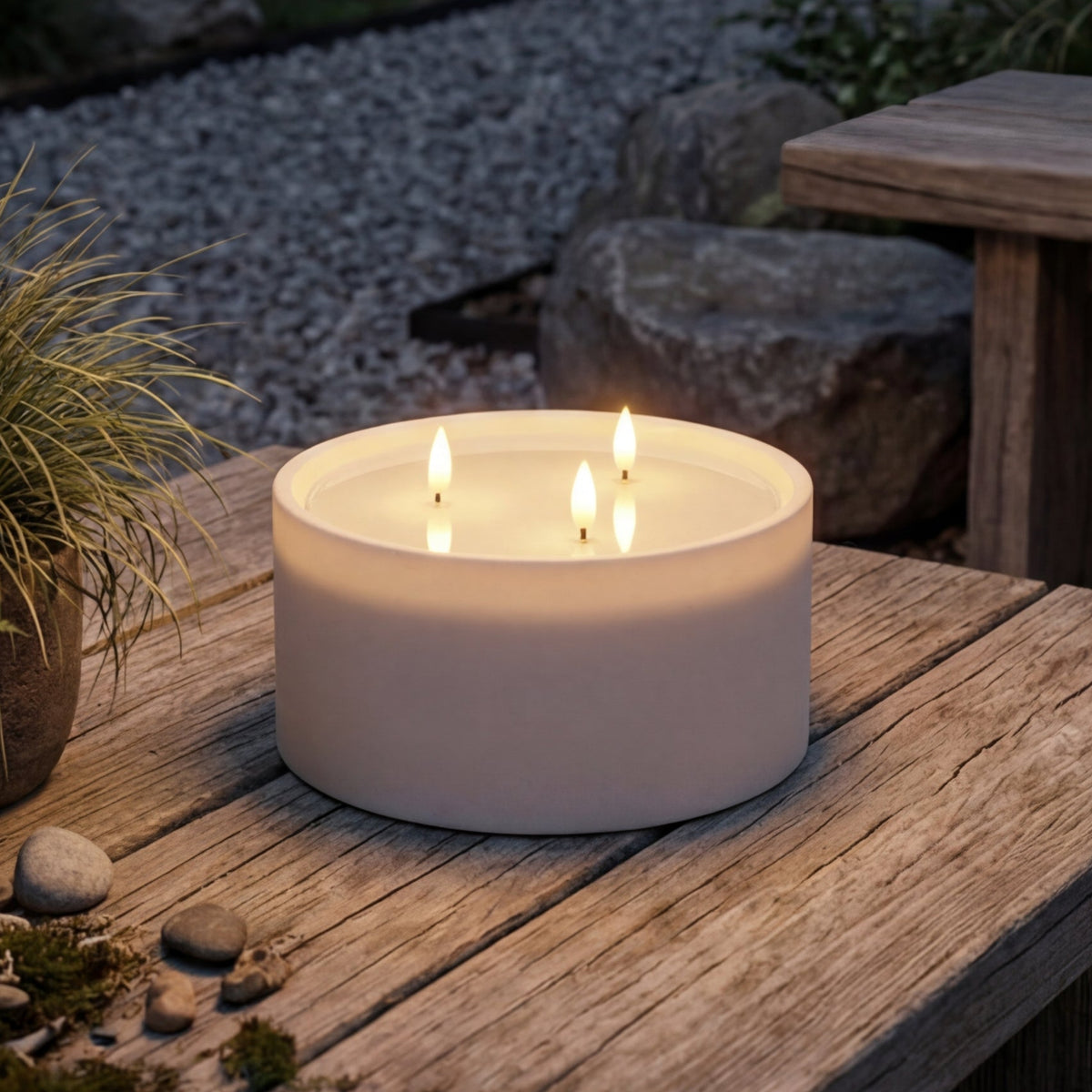 Solar Outdoor LED Stompkaars met 3 Wiekjes Witte  – Trio Pillar – Wetlook