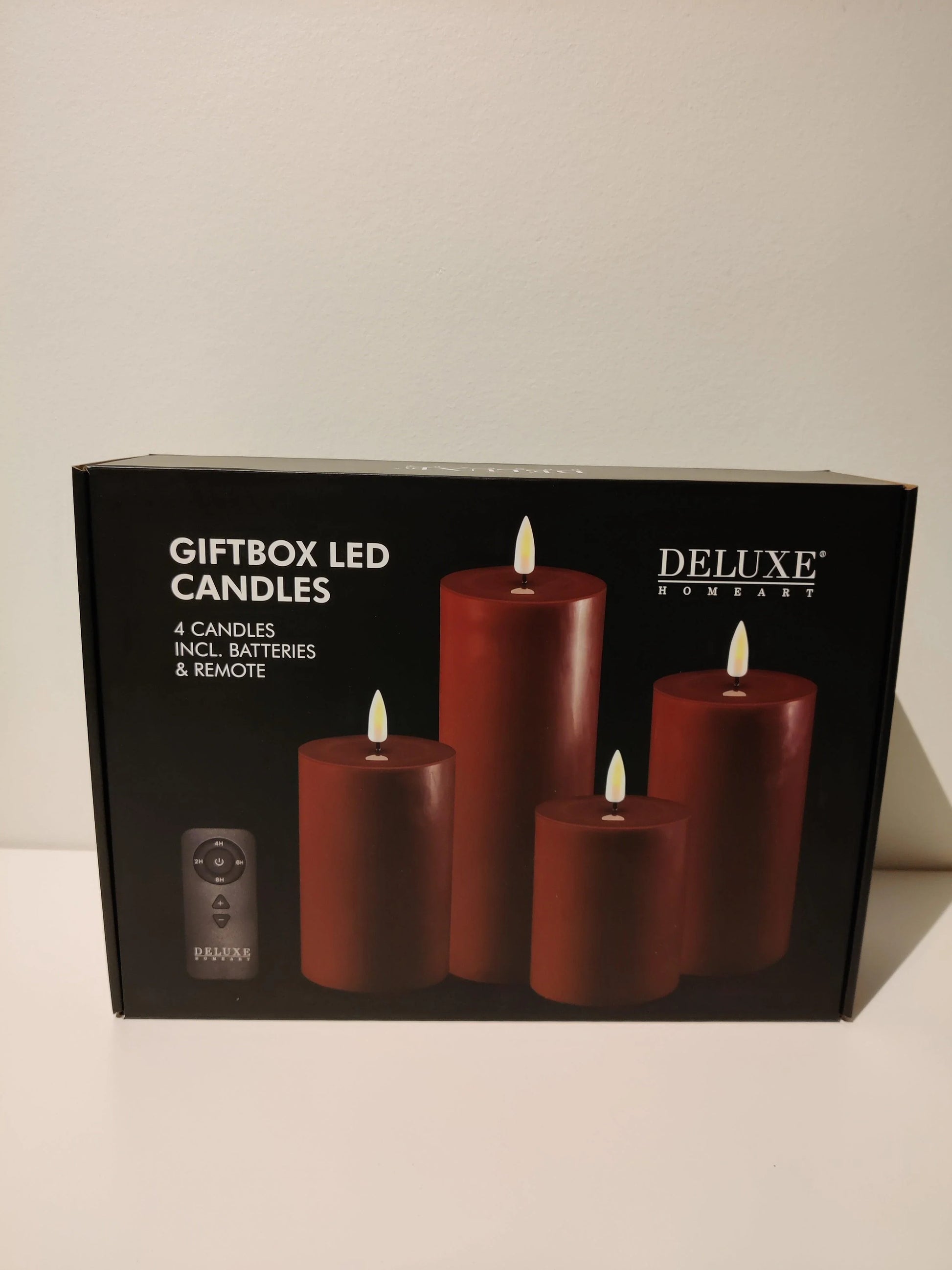Giftbox met vier rode LED-stompkaarsen en afstandsbediening, Nordicflameshop.nl
