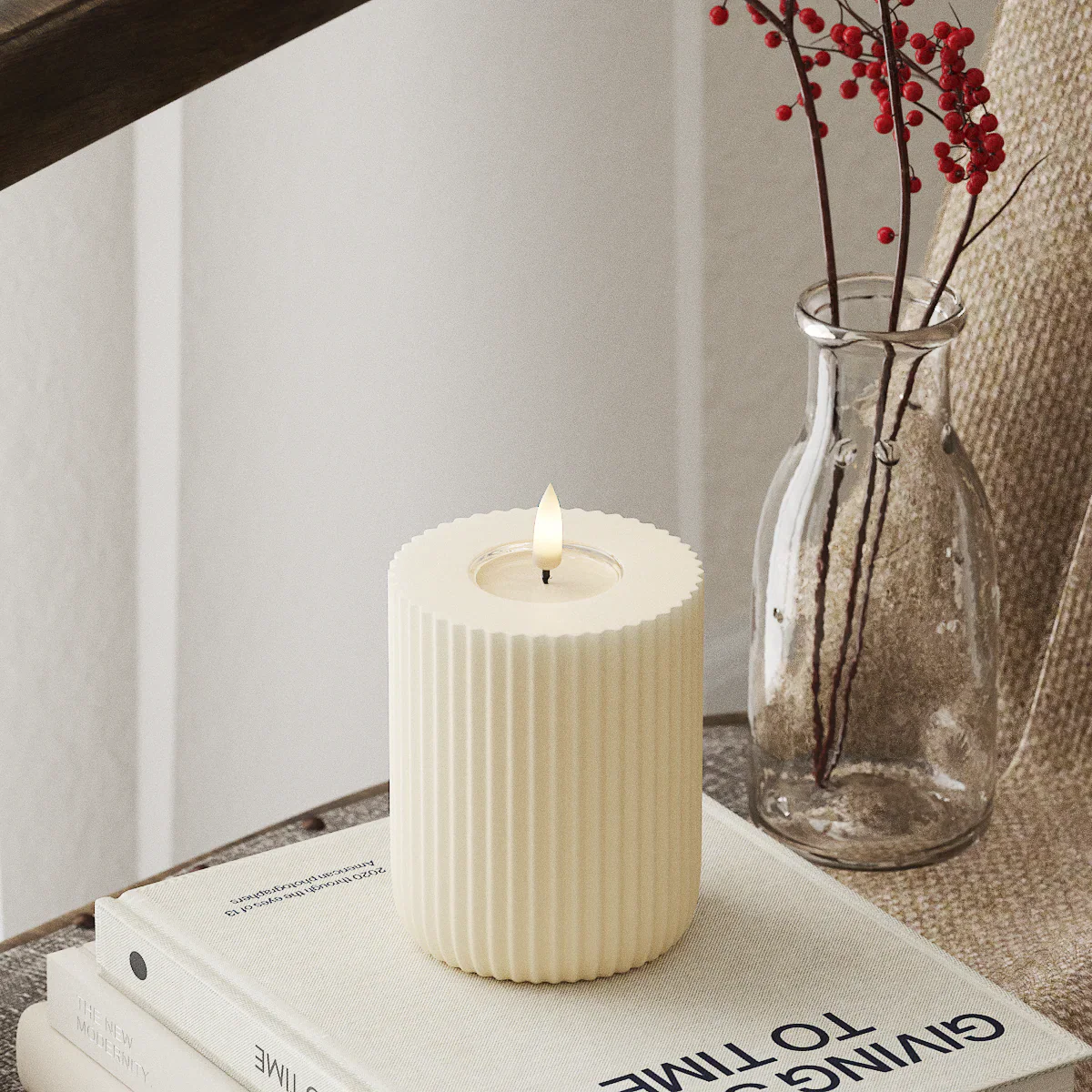 Nordic Flame LED-kaars van echte was met 3D-vlam op een boek, Scandinavisch interieur