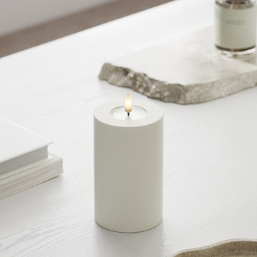 LED-Kerze D7,5 x 12,5 cm - Deluxe Echtwachs - Realistische 3D Flamme - Nordicflame-de