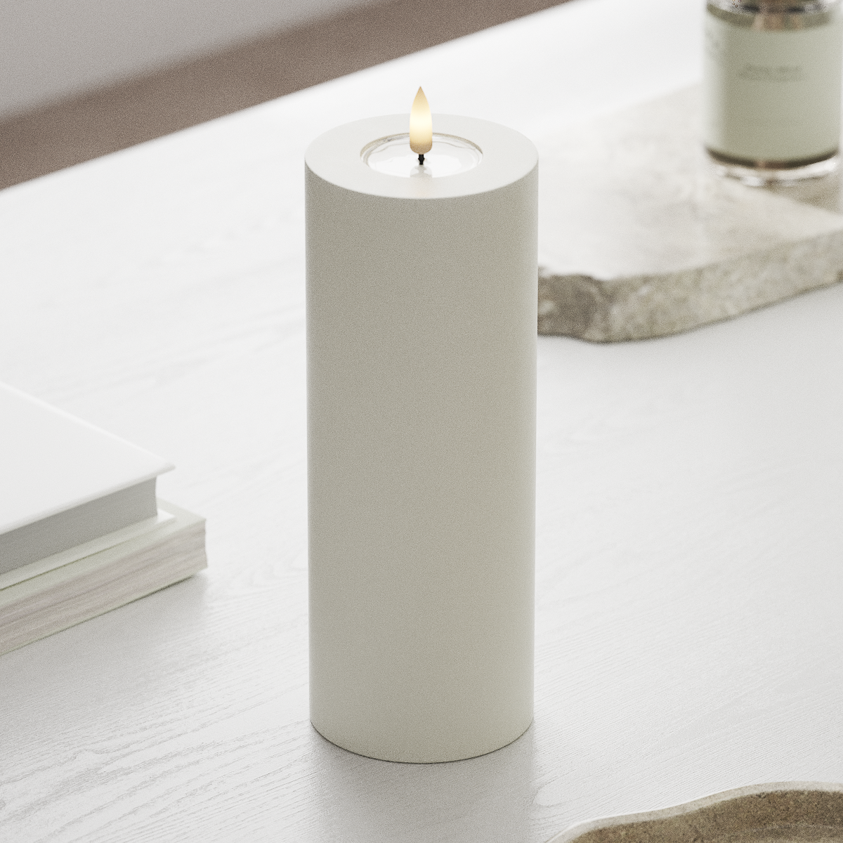 LED-Kerze D7,5 x 20 cm - Deluxe Echtwachs - Realistische 3D Flamme - Nordicflame-de