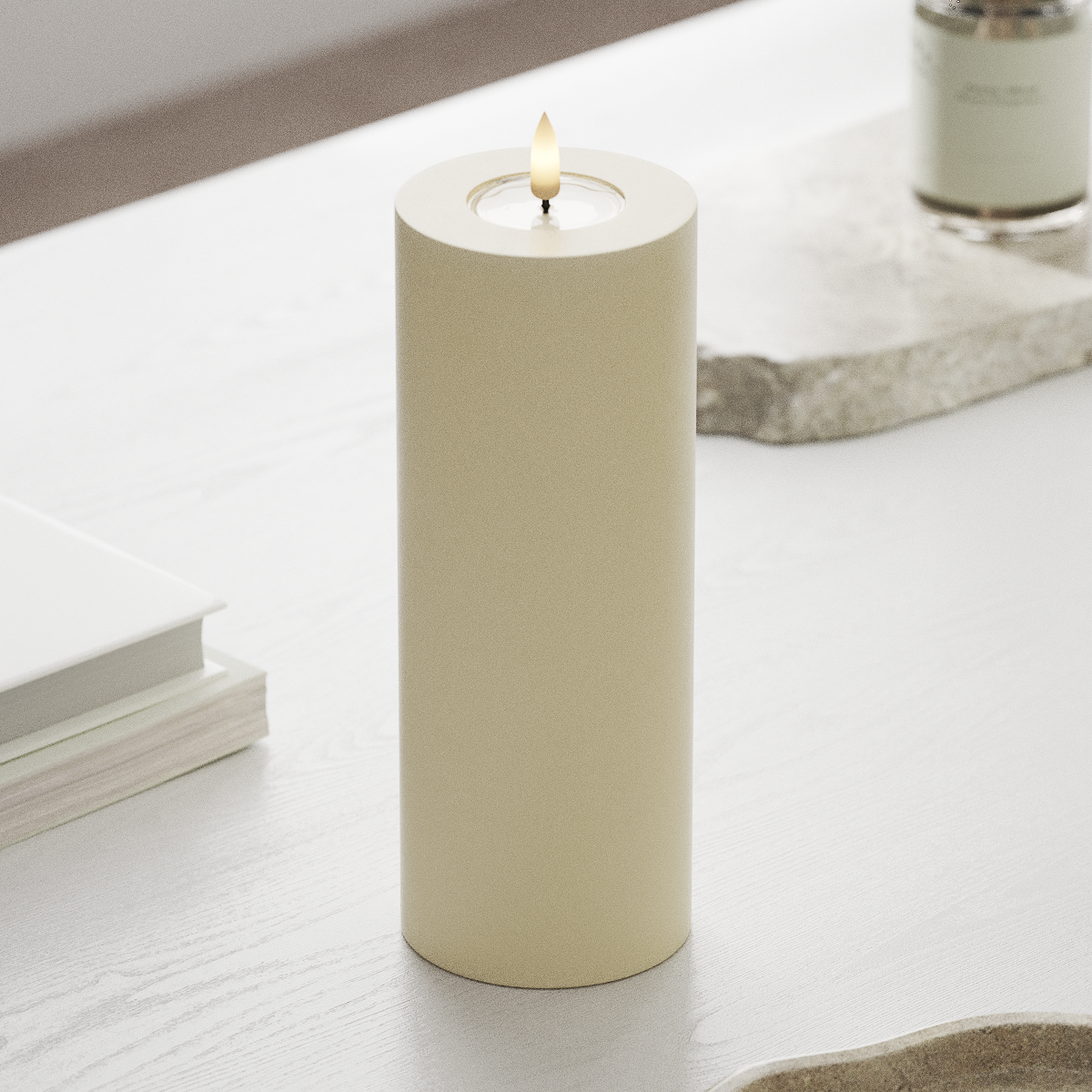 LED-Kerze D7,5 x 20 cm - Deluxe Echtwachs - Realistische 3D Flamme - Nordicflame-de